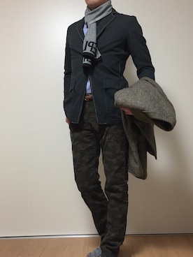 「Levi's（リーバイス）のアイテム（テーラードジャケット）」を使った、カタツムリさん（メンズ・182cm）の冬コーディネート