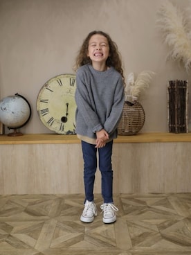 「アイテム（ニット/セーター）」を使った、LACEEQさん（キッズ・125cm）の秋コーディネート