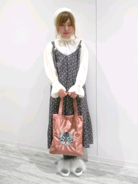 「ネコ」｜「アイテム（ハンチング/ベレー帽）」を使った、naoさん（レディース・158cm）の冬コーディネート