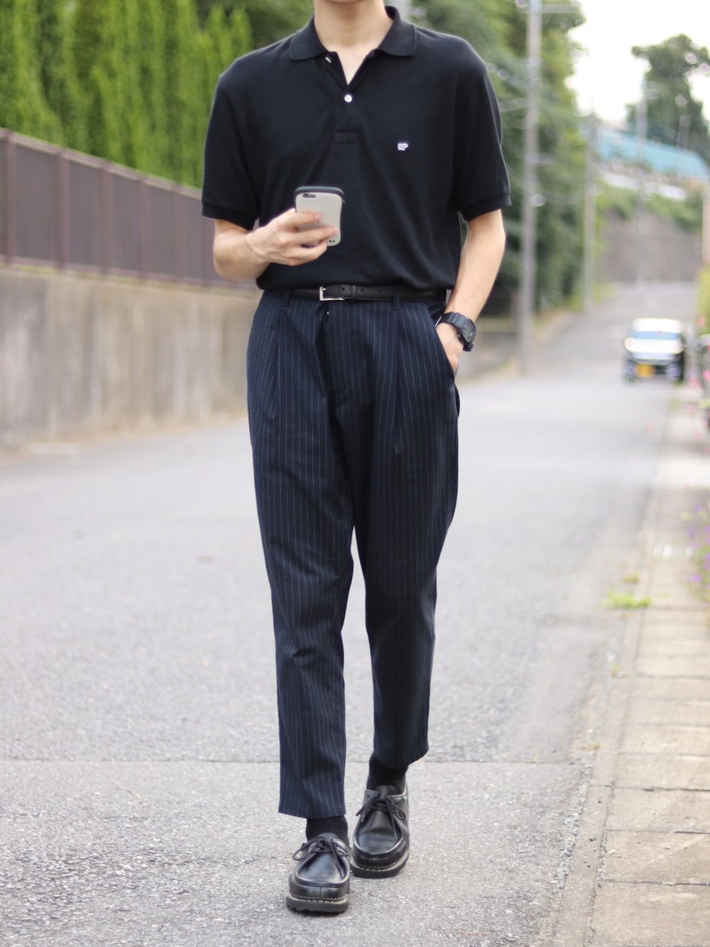 「Scyeの【Begin6月号掲載】Scye × BEAMS / 別注 チイ Scye ポロシャツ（ポロシャツ、ブラック系）」を使った、ponさん（メンズ・168cm）の夏コーディネートの1枚目の写真