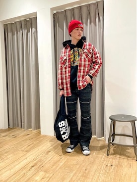 「ロックコーデ」｜「アイテム（帽子）」を使った、Ryotaroooさん（メンズ・175cm）の冬コーディネート
