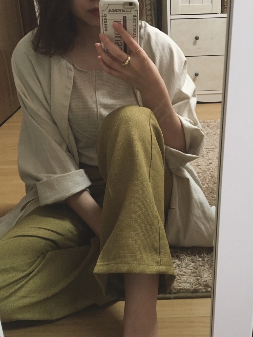 「おうちファッション、おうちでkastane、カラーパンツ、リネンジャケット、Kastane、kastane_ootd、kastane名古屋、私の推しブランド」｜「KastaneのドルマンBIGジャケット（ノーカラージャケット、ホワイト系）」を使った、リンゴさん（レディース・156cm）の春コーディネートの1枚目の写真