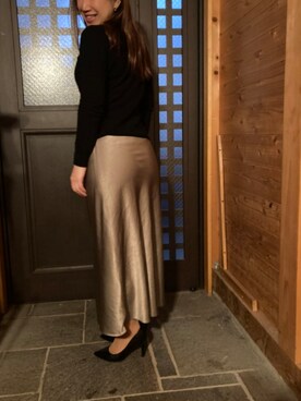 「TOMORROWLAND （トゥモローランド）のアイテム（スカート、ゴールド系）」を使った、itakura101さん（レディース・164cm）の冬コーディネート