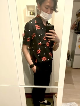 「aloha blossom（アロハブロッサム）の【Aloha Blossom/アロハブロッサム】kiss shirts（シャツ/ブラウス、ブラック系）」を使った、Shinya さん（メンズ・173cm）の春コーディネート