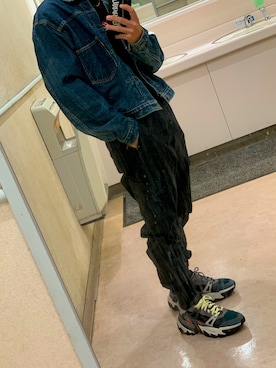 「アイテム（デニムジャケット）」を使った、ジャクソンさん（メンズ・165cm・20代）の秋コーディネート