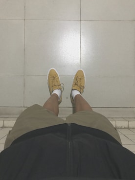 「NIKE（ナイキ）のアイテム（トレンチコート）」を使った、ACamryさん（メンズ・183cm）の秋コーディネート