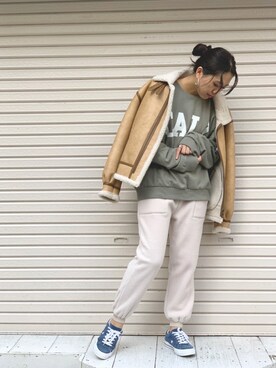「TODAYFUL（トゥデイフル）のアイテム（その他アウター）」を使った、CANAL JEAN 神戸店さん（レディース・163cm）の冬コーディネート