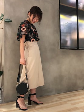 ニシタニカオリさんのコーディネート