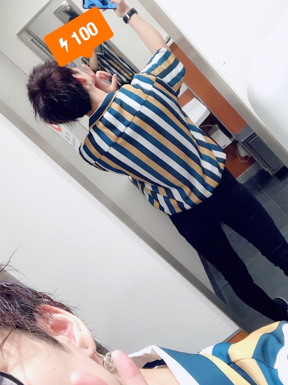「黒スキニー、fashion、カジュアルコーデ、お洒落さんとつながりたい、きれいめカジュアル、#柄シャツ、#カラフル、#GUCCI、#nike、STORATO」｜「初投稿。のアイテム（ジャケット/アウター、ブラック系）」を使った、Re!.......ya!!さん（メンズ・173cm）の秋コーディネートの1枚目の写真