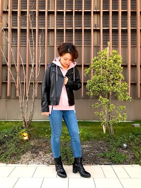 「レースアップシューズ」｜「アイテム（ライダースジャケット）」を使った、みーちゃんさん（レディース・164cm）の秋コーディネート