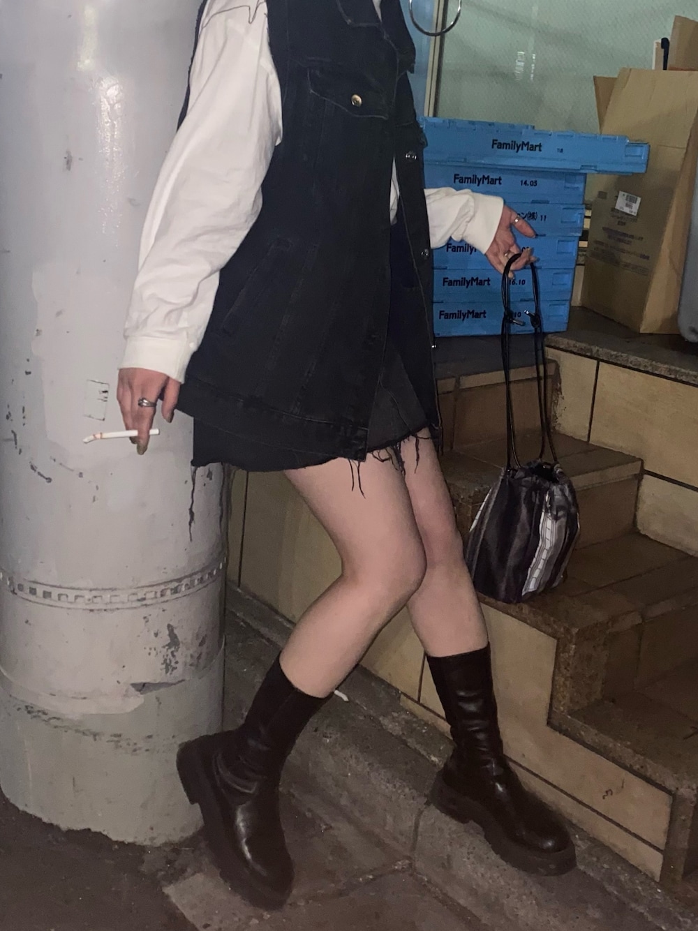 「セットアップ、デニム、デニムベスト、H&M、UNIQLO、Juemi、Bershka、モノトーン、プチプラコーデ」｜「H&Mのアイテム（ジャケット/アウター、ブラック系）」を使った、83code83さん（レディース・161cm）の春コーディネートの1枚目の写真