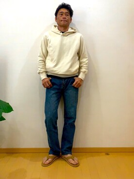 「UNIQLO（ユニクロ）のアイテム（パーカー、ベージュ系）」を使った、okagolさん（メンズ・168cm）の春コーディネート