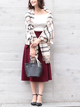 「Roomy's（ルーミーズ）のアイテム（ストール/ショール）」を使った、Roomy'sさん（レディース・167cm）の秋コーディネート