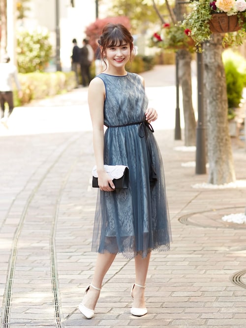 結婚式 ワンピースコーデ 20代