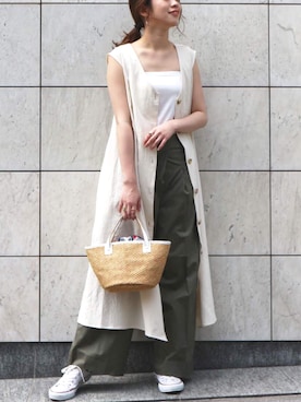 「アイテム（かごバッグ、ホワイト系）」を使った、Roomy'sさん（レディース・163cm）の春コーディネート