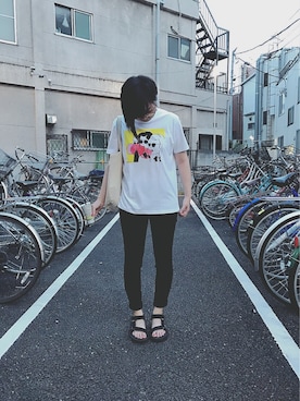 「Design Tshirts Store graniph（デザイン　ティーシャツ　ストア　グラニフ）のベーシックTシャツ/エイミービーブルックス(スウィーティーパイ)（Tシャツ/カットソー、ホワイト系）」を使った、AMY☃さん（レディース・161cm）の夏コーディネート