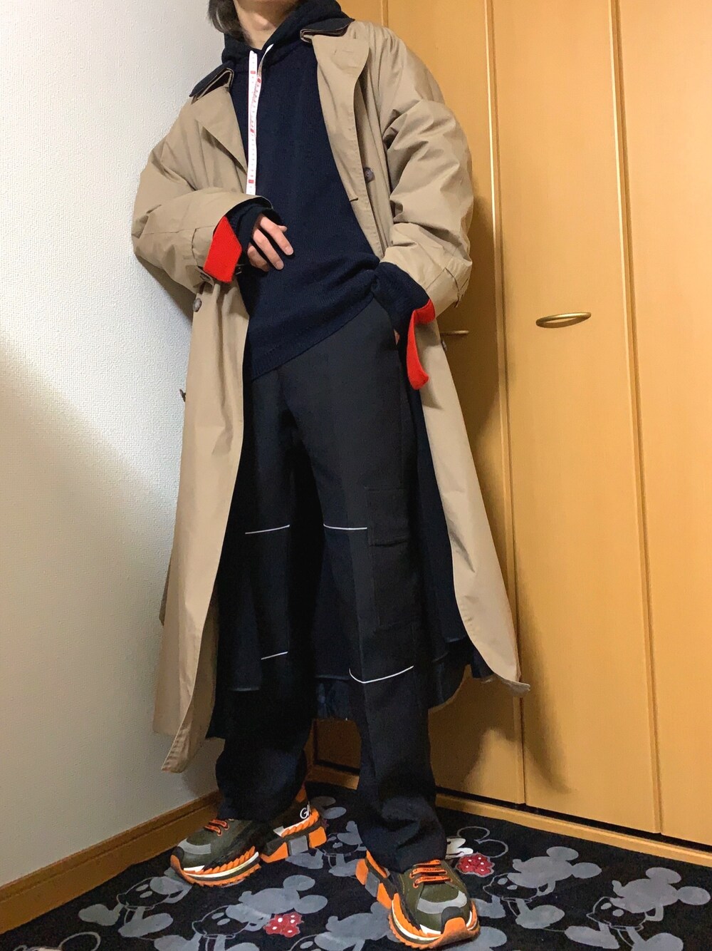 「ビッグシルエット、冬コーデ、古着、パーカー、おしゃれさんと繋がりたい、ロングコート」｜「Maison MIHARA YASUHIROのアイテム（パーカー、ブルー系）」を使った、kotarouuuunさん（メンズ・178cm）の冬コーディネートの1枚目の写真