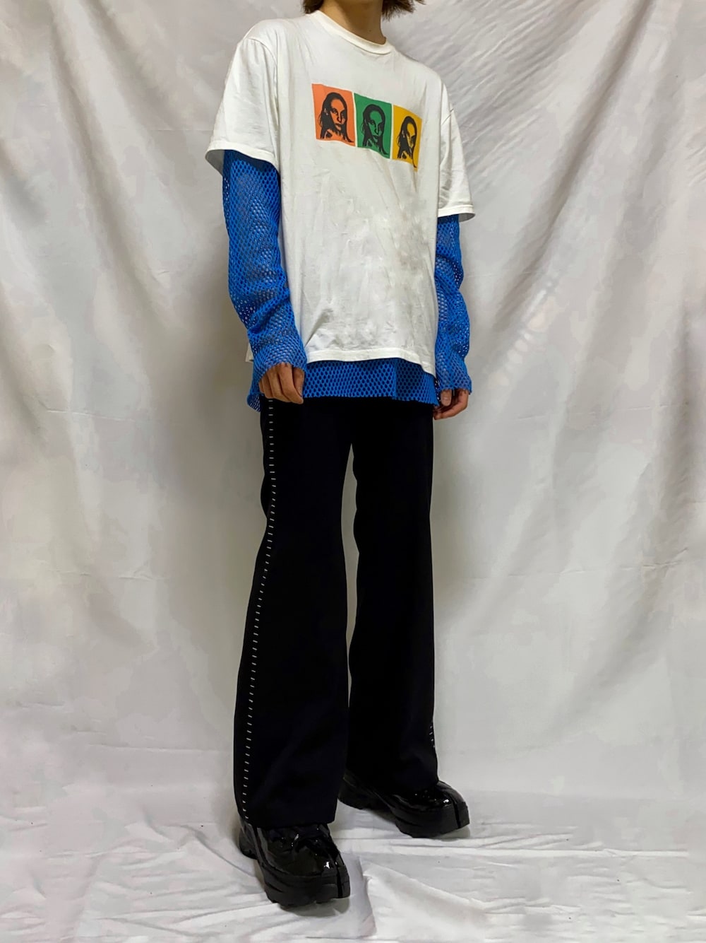 「おしゃれさんと繋がりたい、夏、Tシャツ、フレアパンツ、マルジェラリーボック、メッシュトップス」｜「CHRISTIAN DADAのアイテム（Tシャツ/カットソー、ホワイト系）」を使った、kotarouuuunさん（メンズ・178cm）の春コーディネートの1枚目の写真