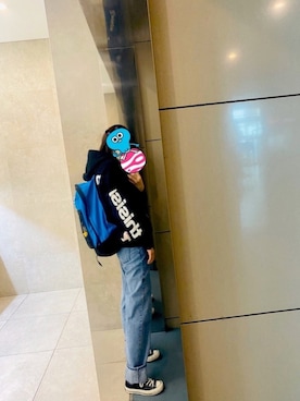 「OBEY（オベイ）のアイテム（バッグ）」を使った、jejeO7O5さん（レディース・170cm）の春コーディネート