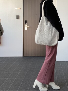 「mel（メル）のアイテム（バッグ）」を使った、なぎささん（レディース・157cm）の冬コーディネート