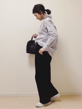 「URBAN RESEARCH DOORS（アーバンリサーチドアーズ）のDOORS コットンタックワイドパンツ（その他パンツ）」を使った、nonさん（レディース・160cm）の冬コーディネート