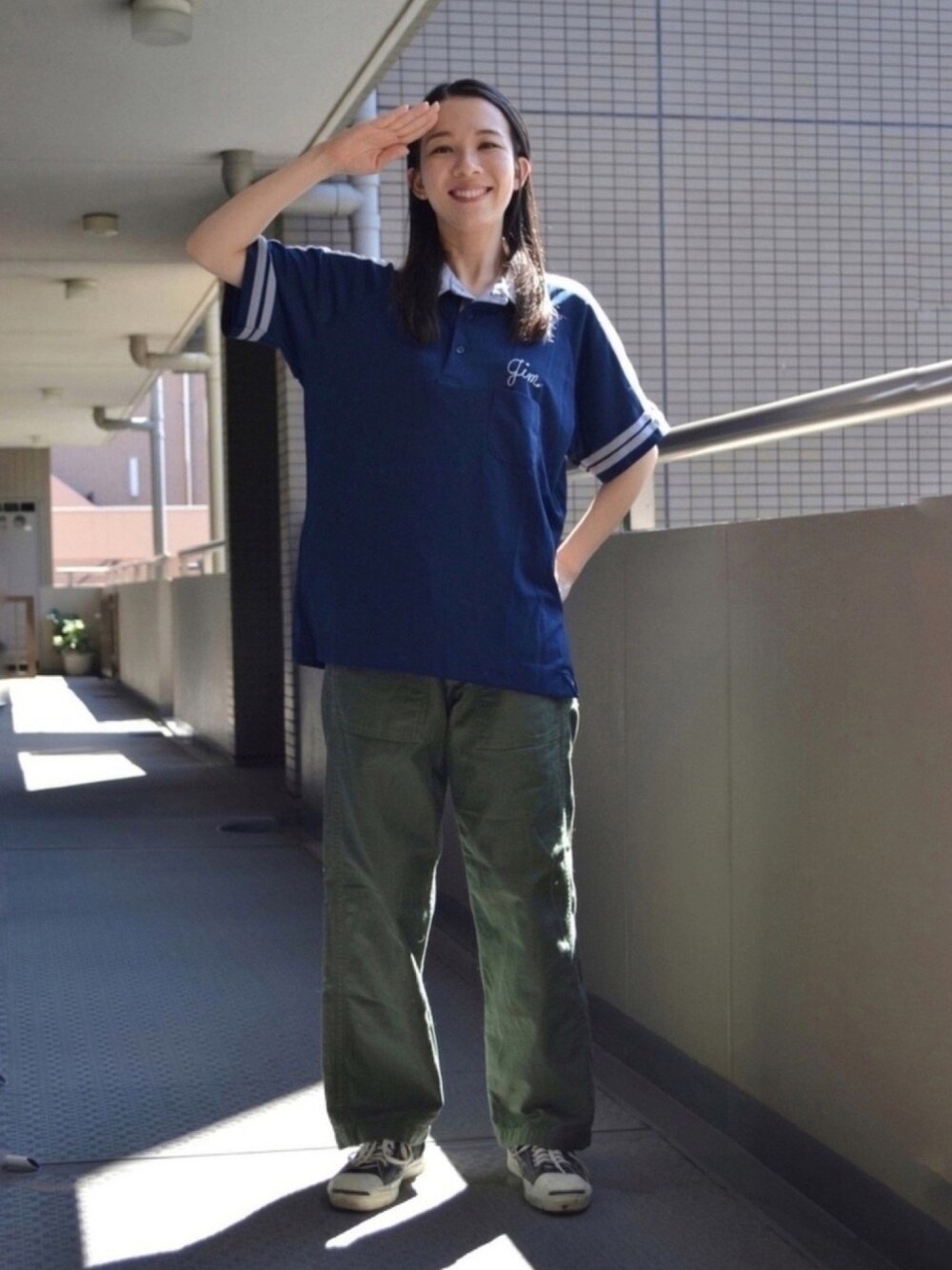 「ボーリングシャツ、ベイカーパンツ、スニーカー、古着MIX、古着、メンズライク、アメカジ、ビックシルエット、ラクチンコーデ、ハコヅメの録画を見ながら書きました。笑」｜「CONVERSEのアイテム（スニーカー、ブルー系）」を使った、歩さん（レディース・167cm）の夏コーディネートの1枚目の写真
