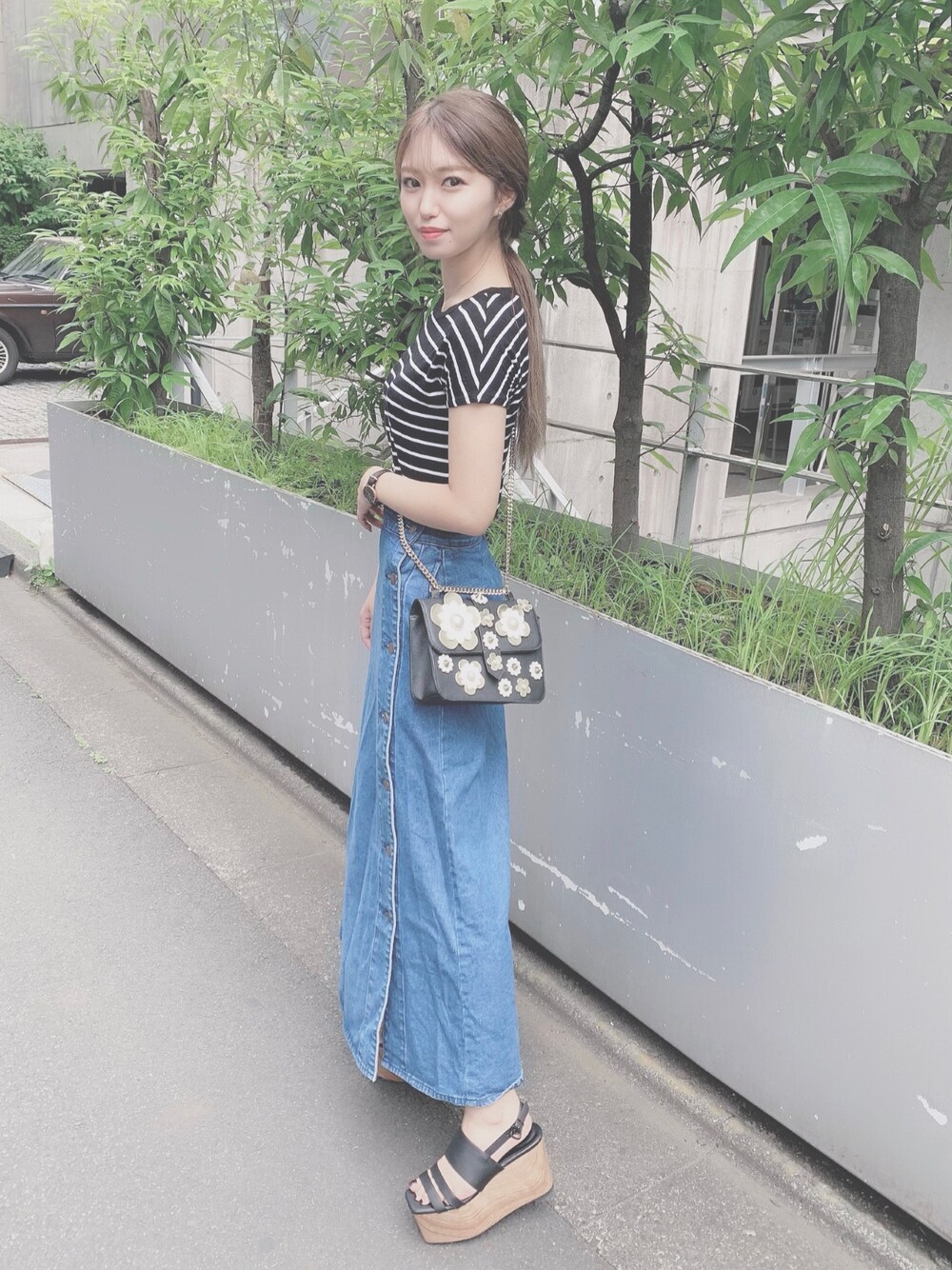 「ゆるコーデ、休日スタイル、大人カジュアル、プチプラコーデ、オトナ女子、カジュアル、ZARA、GU、オトナカジュアル、デニム」｜「ZARAのアイテム（Tシャツ/カットソー、ブラック系）」を使った、miさん（レディース・155cm）の夏コーディネートの1枚目の写真