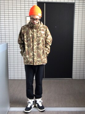 「united arrows」｜「アイテム（マウンテンパーカー）」を使った、toshiさん（メンズ・168cm）の秋コーディネート