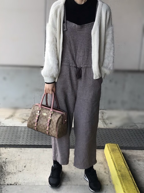 Na N As Know As Pinkyのニット セーターを使ったコーディネート Wear Na N As Know As Pinkyのニット セーターを使ったコーディネート Wear