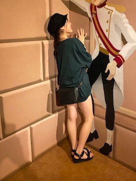 「Carhartt（カーハート）のアイテム（Tシャツ/カットソー、グリーン系）」を使った、みーさん（レディース・161cm）の秋コーディネート