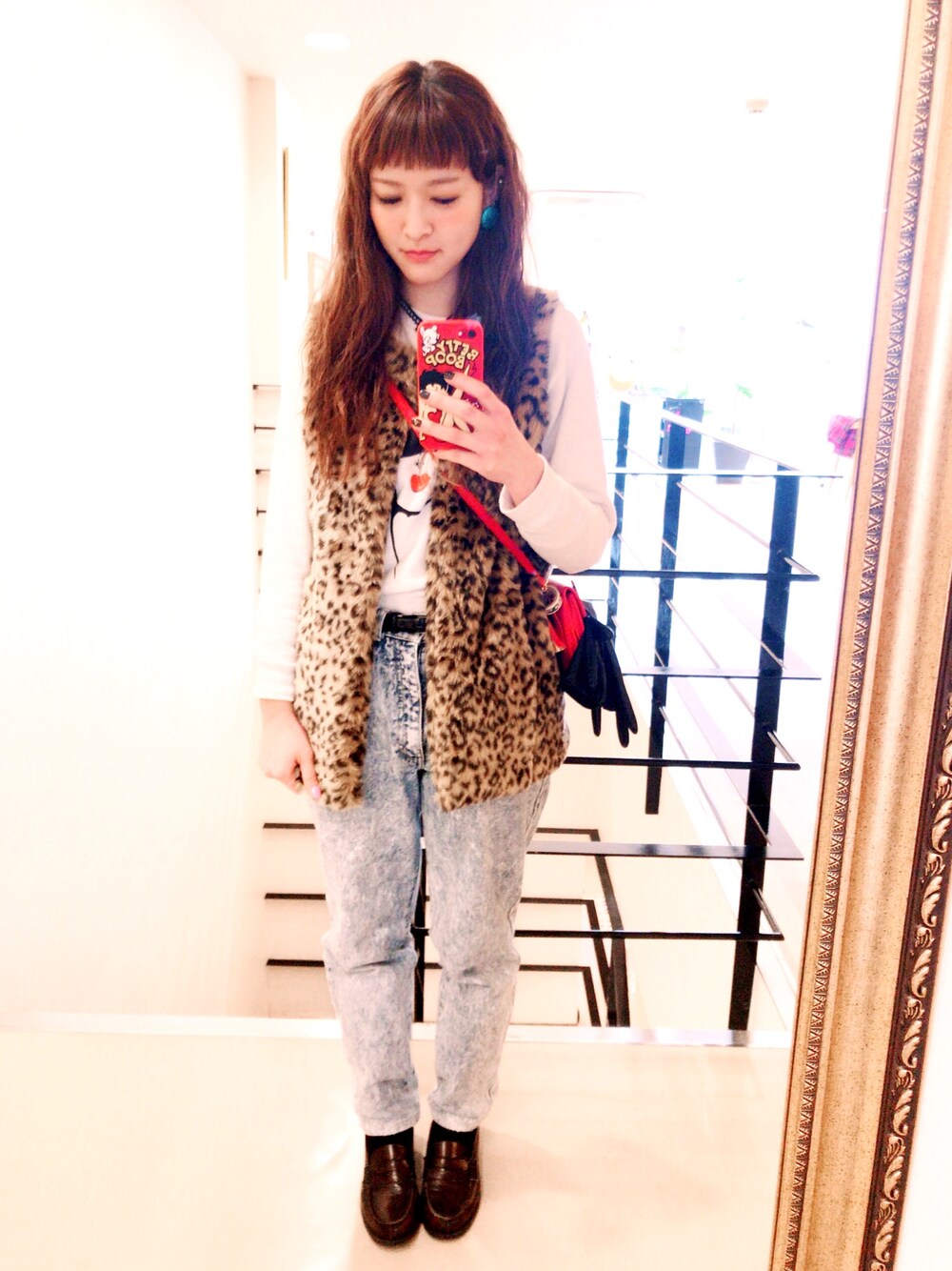 「g.v.g.v.、FOREVER 21、MAMAIKUKO、SPINNS、古着、古着MIX、used、used mix、フォローミー、ファーベスト」｜「FOREVER 21のアイテム（その他アウター、ブラウン系）」を使った、b_nystさん（レディース・163cm）の冬コーディネートの1枚目の写真