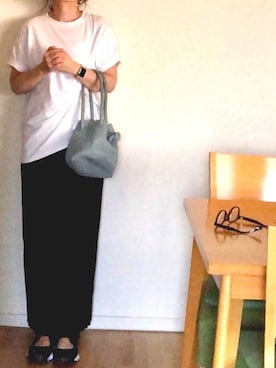 「アイテム（アナログ腕時計、ベージュ系）」を使った、ネオ子さん（レディース・159cm）の夏コーディネート