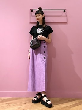 「Teva（テバ）のTeva / プラットフォーム ユニバーサル（サンダル）」を使った、Ray BEAMSさん（レディース・164cm）の夏コーディネート