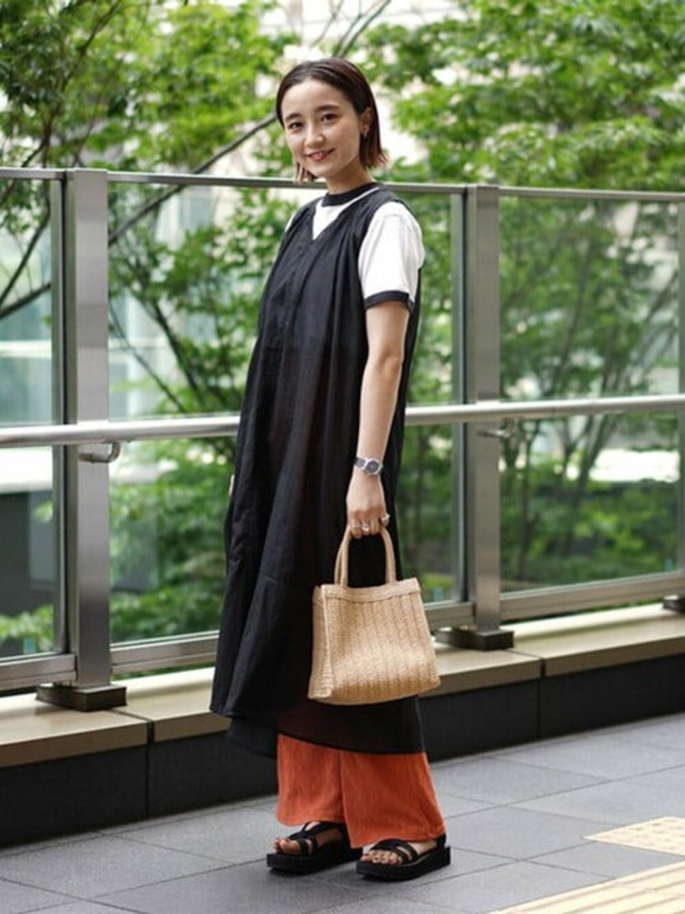 新品未使用 Ray BEAMS キーネック ノースリーブ ギャザーワンピース Ray BEAMS（レイビームス）の「Ray BEAMS / キーネック