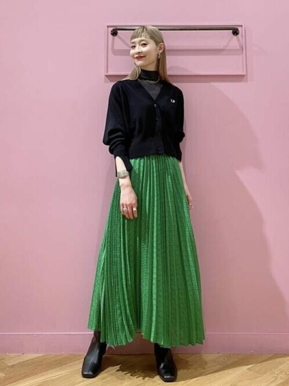 FRED PERRY × Ray BEAMS / 別注 Vネック カーディガン 中古・古着通販】FRED PERRY (フレッドペリー) RAY BEAMS (レイ