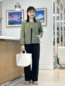 「インナーダウン」｜「アイテム（オールインワン・サロペット）」を使った、Ray BEAMSさん（レディース・166cm）の冬コーディネート