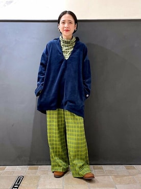 「コーデュロイ」｜「アイテム（PC・スマホグッズ/家電）」を使った、Ray BEAMSさん（レディース・152cm）の秋コーディネート