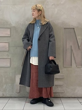 「blue」｜「アイテム（ハンドバッグ）」を使った、Ray BEAMSさん（レディース・160cm）の冬コーディネート