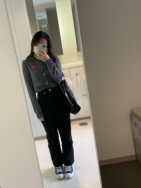 「MARC JACOBS（マークジェイコブス）のアイテム（トートバッグ）」を使った、Hinaさん（レディース・157cm）の秋コーディネート