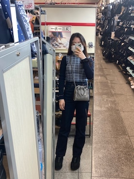 「ハイウエストストレートジーンズ」｜「アイテム（アクセサリー）」を使った、Hinaさん（レディース・157cm）の春コーディネート