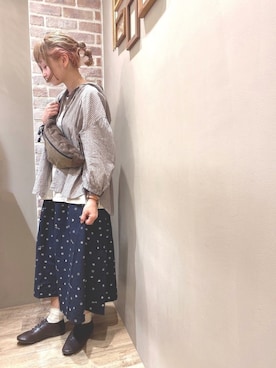 「柄×柄」｜「アイテム（その他シューズ）」を使った、ANMI¨̮♡︎さん（レディース・159cm）の秋コーディネート
