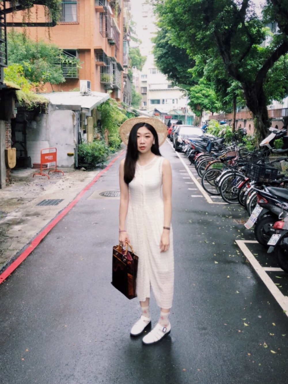 「VINTAGE、ootd、Another Edition、Ray BEAMS、LEPSIM LOWRYS FARM、tabio、LOWRYS FARM、onepiece、Taiwan」｜「Ray BEAMSのアイテム（帽子、ベージュ系）」を使った、Zooeyさん（レディース・165cm）の夏コーディネートの1枚目の写真