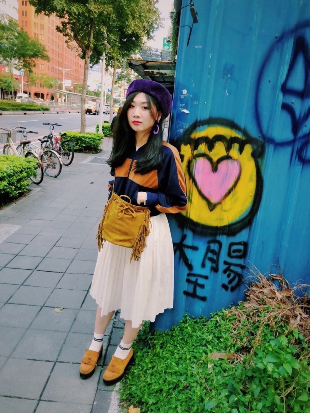 「VINTAGE、ootd、outfit、jouetie、KBF、MARC BY MARC JACOBS、Taiwan、TAIPEI、TESTIFY、LOWRYS FARM」｜「TESTIFYのアイテム（帽子、パープル系）」を使った、Zooeyさん（レディース・165cm）の冬コーディネートの1枚目の写真