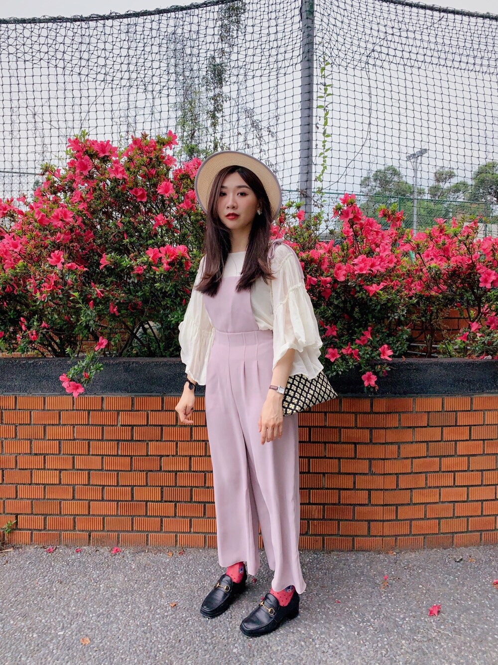 「ootd、outfit、wiwt、merry jenny、KBF、moussy、LEPSIM LOWRYS FARM、tabio、vintage、casselini」｜「merry jennyのﾊﾟｲﾋﾟﾝｸﾞｽﾄﾛｰHAT（ハット、ホワイト系）」を使った、Zooeyさん（レディース・165cm）の春コーディネートの1枚目の写真