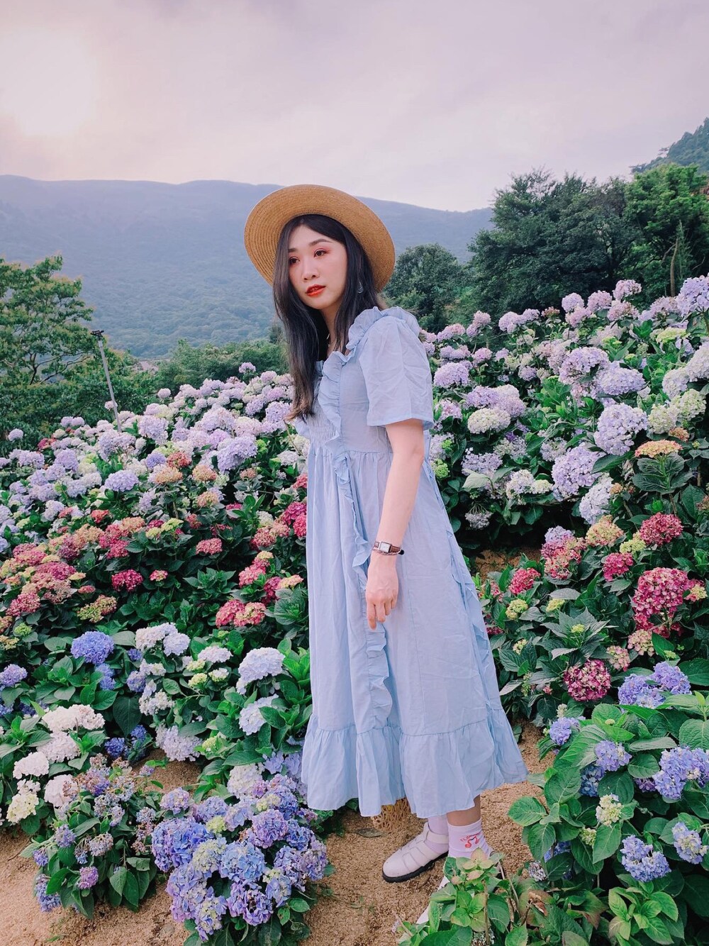 「ootd、outfit、summer、flower、wiwt、STYLENANDA、Mila Owen、EVRIS 、LOWRYS FARM、LEPSIM LOWRYS FARM」｜「Mila Owenのアイテム（帽子、ベージュ系）」を使った、Zooeyさん（レディース・165cm）の春コーディネートの1枚目の写真