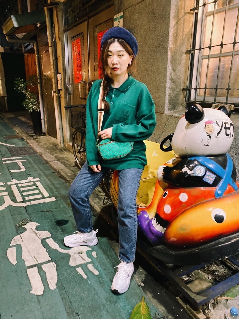 「ootd、outfit、vintage、TESTIFY、moussy、NIKE、oldskool、90’s、Xmas」｜「TESTIFYのアイテム（帽子、ブルー系）」を使った、Zooeyさん（レディース・165cm）の冬コーディネートの1枚目の写真