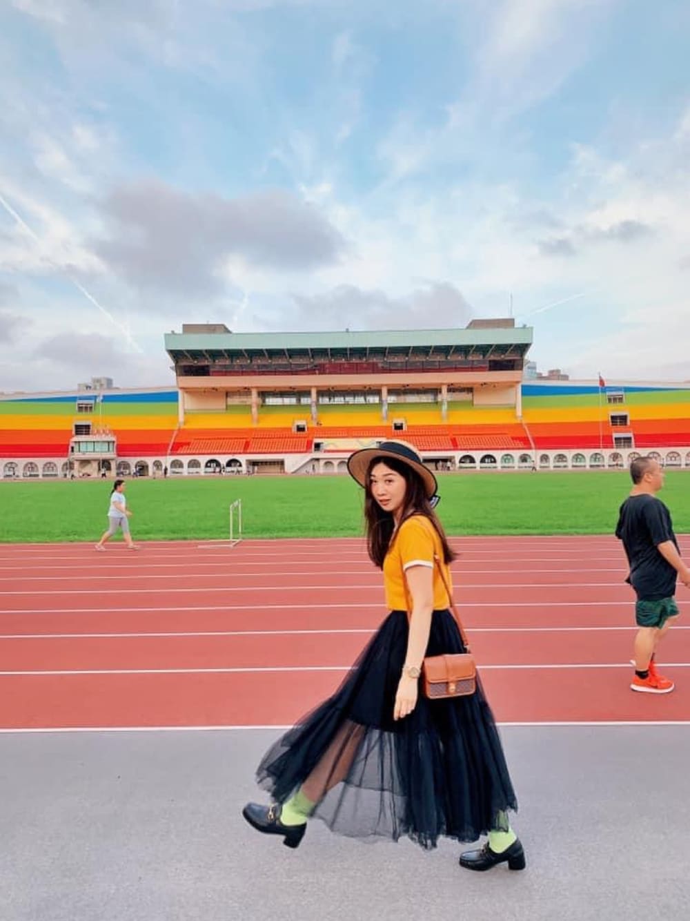 「ootd、jouetie、moussy、MARC BY MARC JACOBS、vintage、oldskool、RETRO GIRL、Ungrid、Taiwan、90’s」｜「jouetieのメッセージボーターHAT（ハット、ベージュ系）」を使った、Zooeyさん（レディース・165cm）の春コーディネートの1枚目の写真