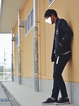 「AZUL by moussy（アズールバイマウジー）のアイテム（ライダースジャケット）」を使った、Michi さん（メンズ・175cm）の春コーディネート