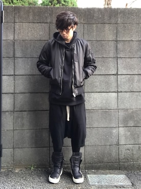「RICK OWENS」｜「アイテム（ミリタリージャケット）」を使った、takeregas.さん（メンズ・172cm）の冬コーディネート