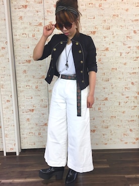「AZUL by moussy（アズールバイマウジー）のｵｰｶﾞﾆｯｸｺｯﾄﾝVﾈｯｸ半袖PO（Tシャツ/カットソー）」を使った、katsumiiiiiさん（レディース・157cm）の春コーディネート